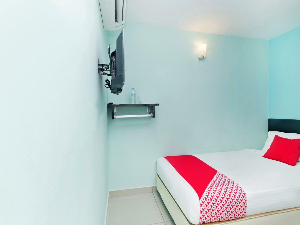 Oyo 220 Hotel Sri Maluri Kuala Lumpur Ngoại thất bức ảnh