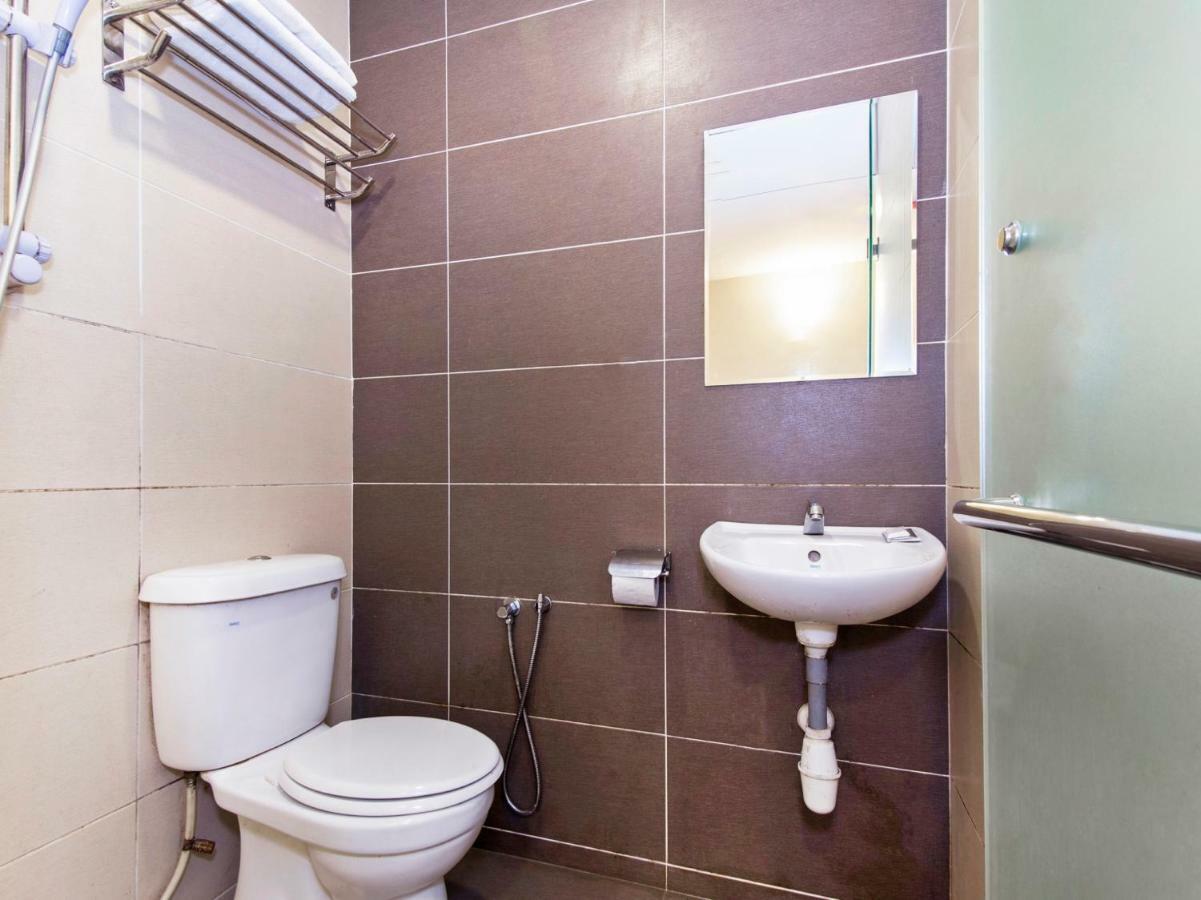 Oyo 220 Hotel Sri Maluri Kuala Lumpur Ngoại thất bức ảnh