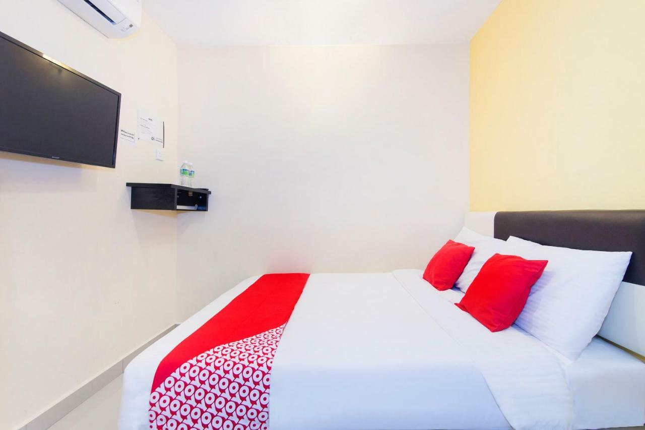 Oyo 220 Hotel Sri Maluri Kuala Lumpur Ngoại thất bức ảnh