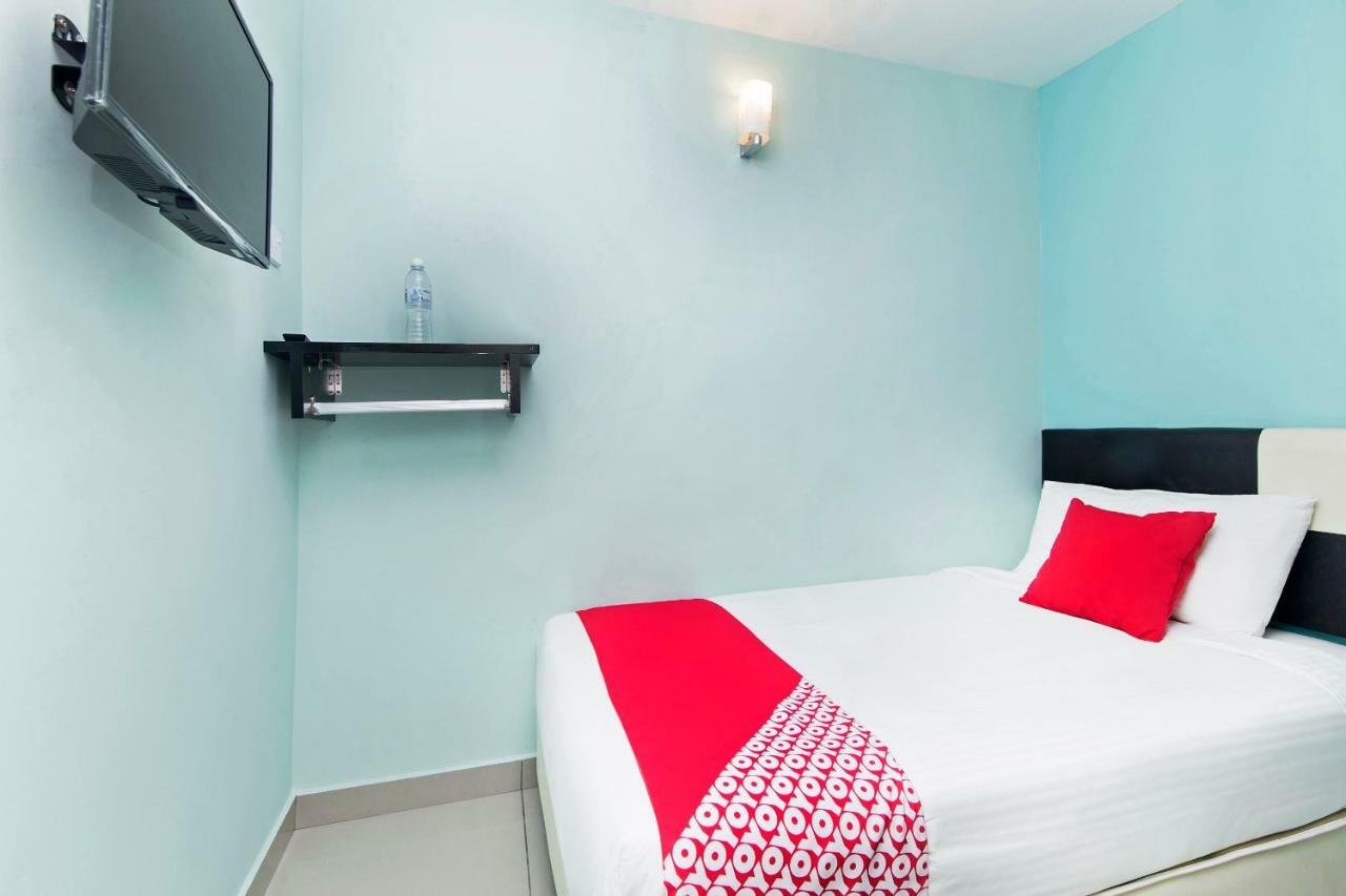 Oyo 220 Hotel Sri Maluri Kuala Lumpur Ngoại thất bức ảnh